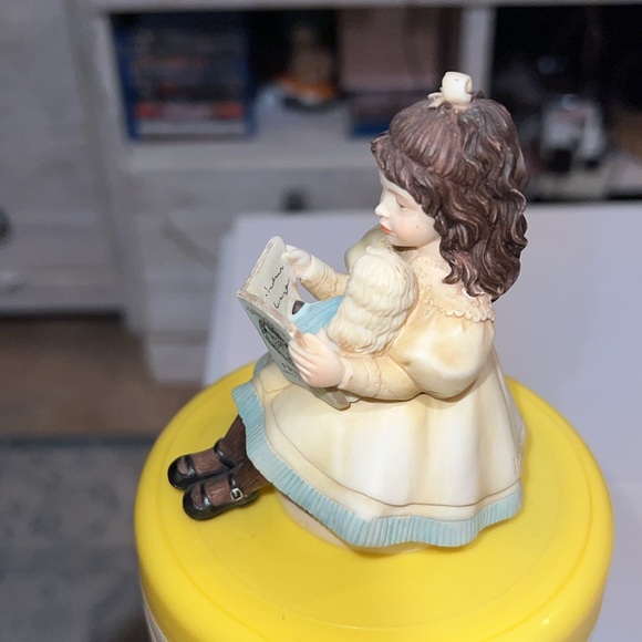 Jan Hagara collectibles Becky Marie Club Figurine C 22352 #278 - Picture 5 of 8